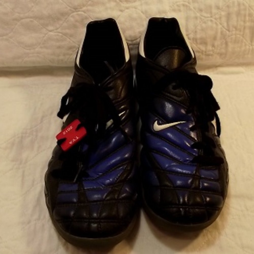 NIKE Zoom Air Women's runner shoes, Size 8